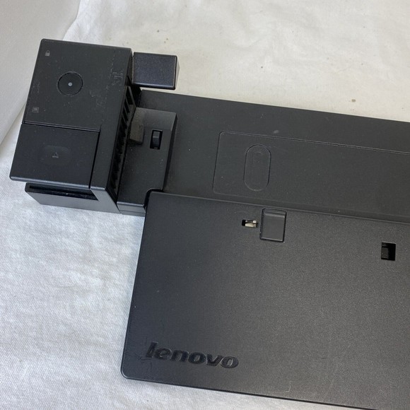 Lenovo ThinkPad 40A2 Ultra Docking Station Port Replicator - Dock only - Picture 4 of 6